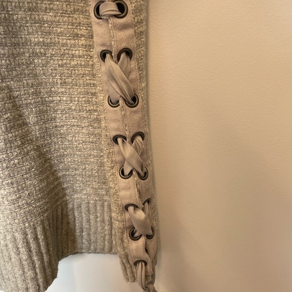 Free People Heart It Lace v-neck Pullover Sweater - Picture 4 of 5